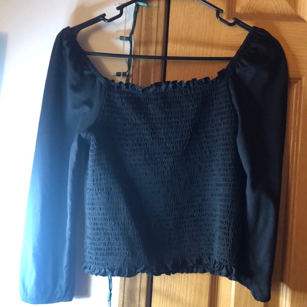 Long sleeve crop top